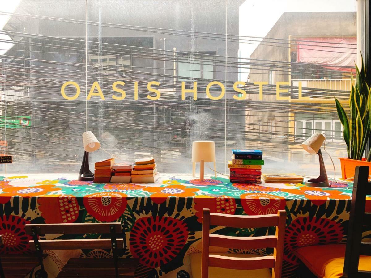 Oasis Cafe And Nap Bangkok Exterior photo